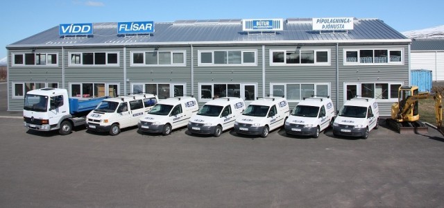 Fyrirspurnum er svarað eins fljótt og auðið er á virkum dögum en...